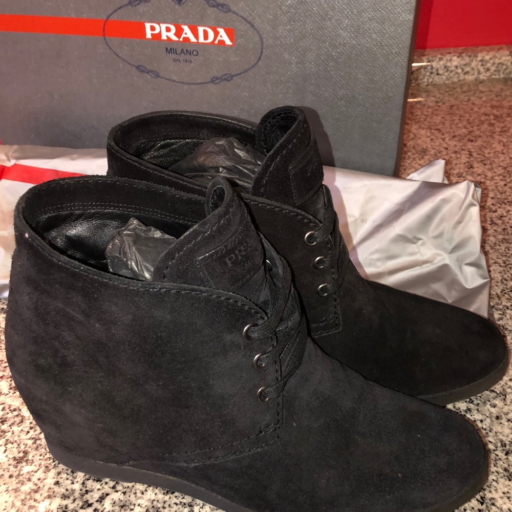 Prada black suede boots It 37,5
